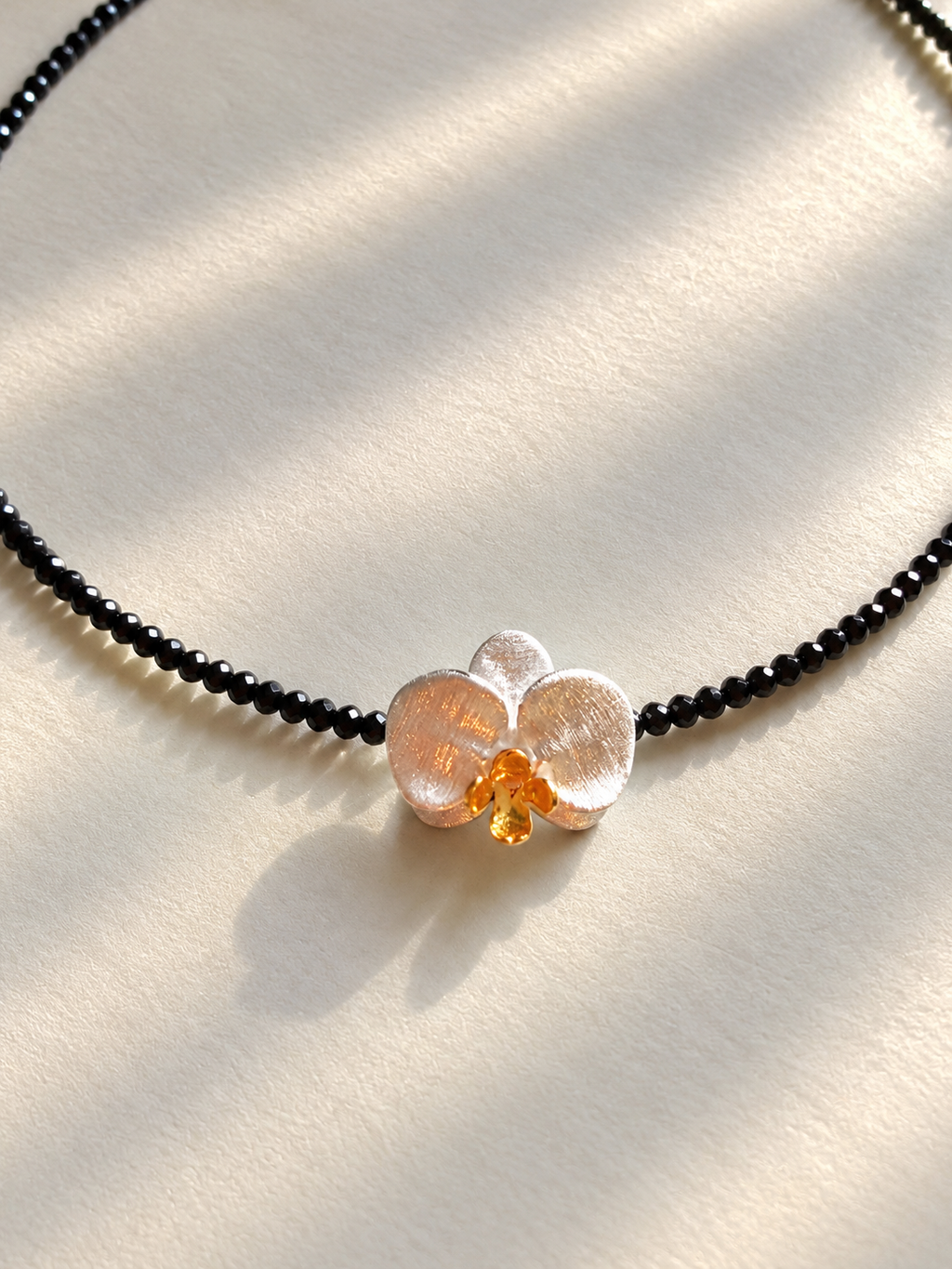 ORKIDÉ Choker med Obsidian | 925 Sølv | GlitzGlow