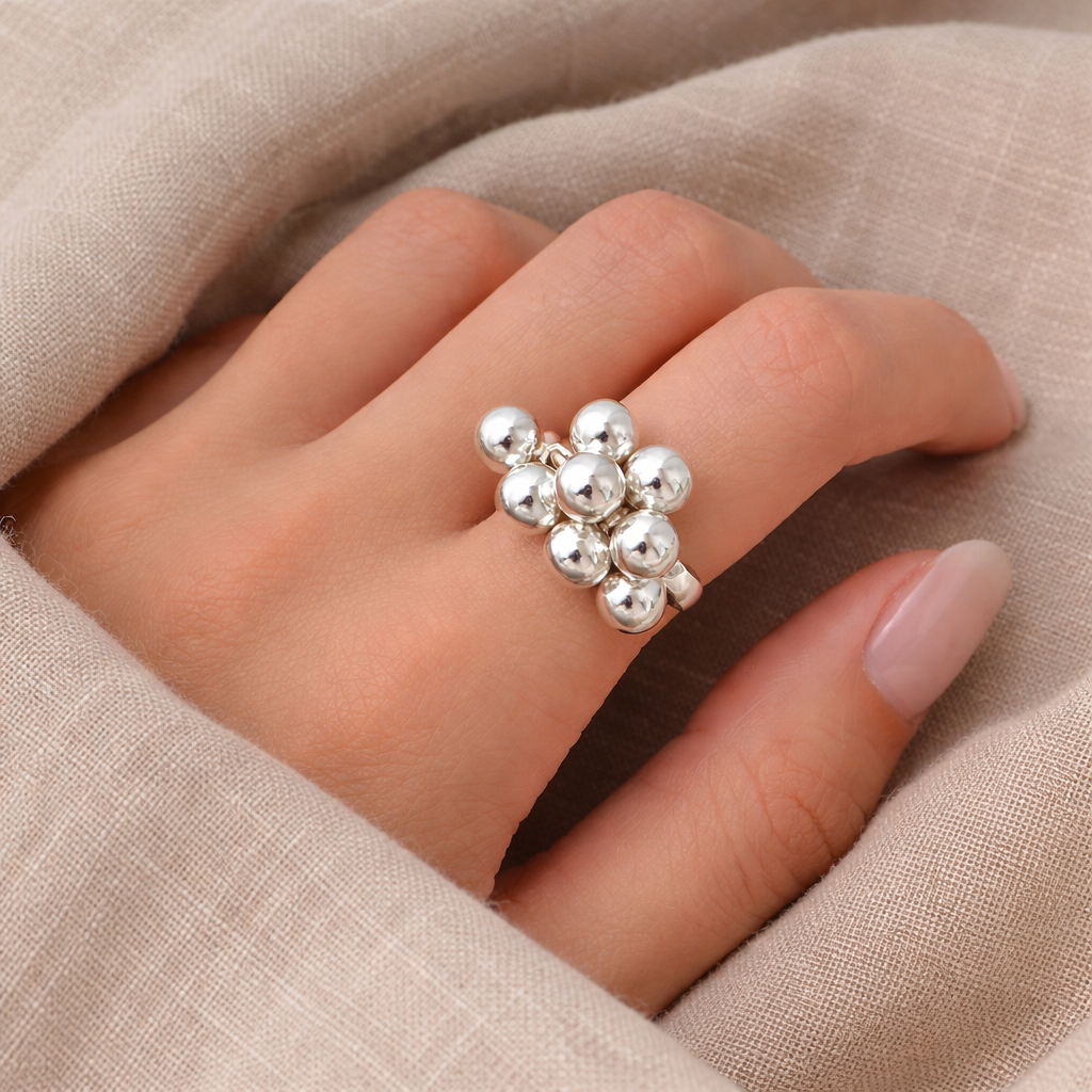 Justerbar ring i 925 sølv – Elegant bobledesign | Hypoallergenisk & stilren