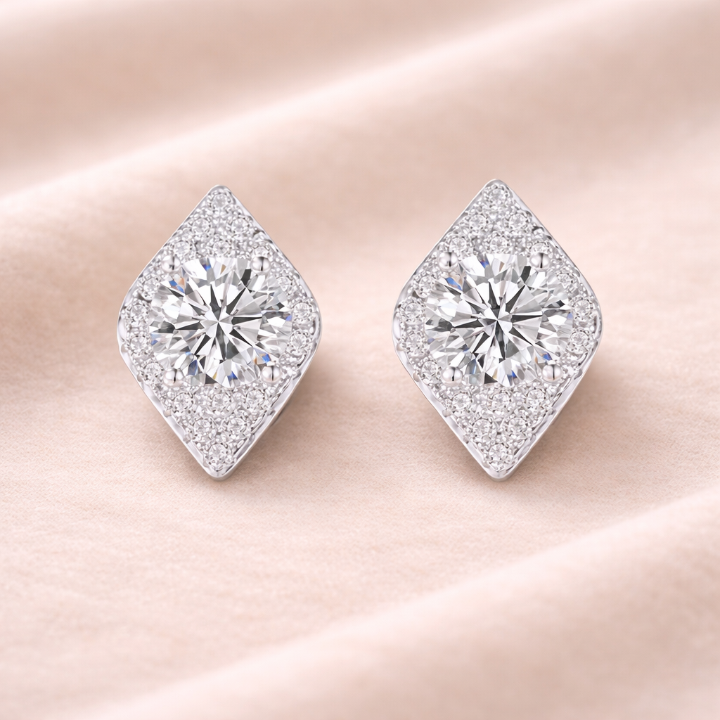 Øredobber i 925 Sølv – Diamantformet Design