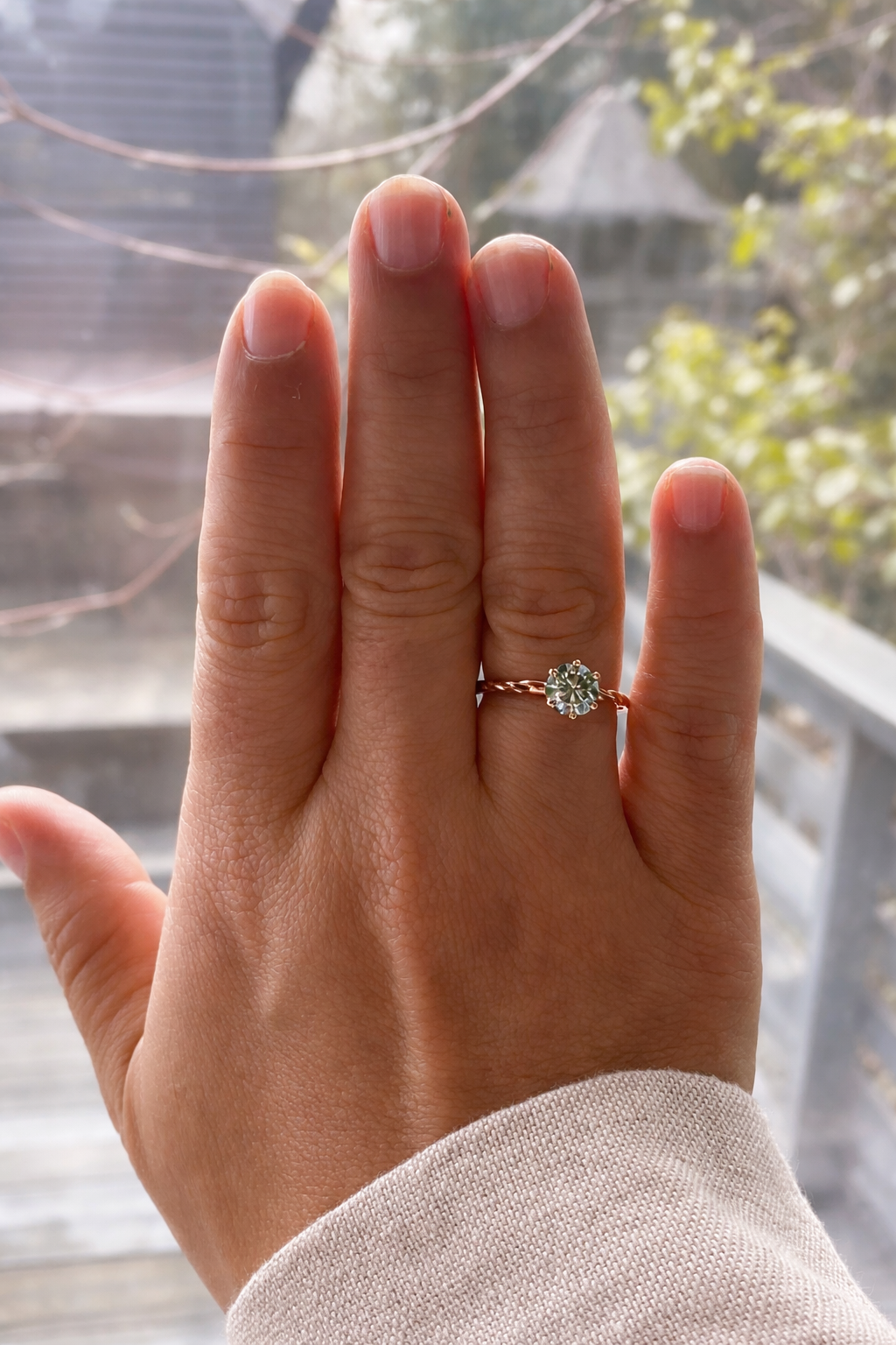 Aurora Moissanite Ring i Sølv med 18k Roségullbelegg