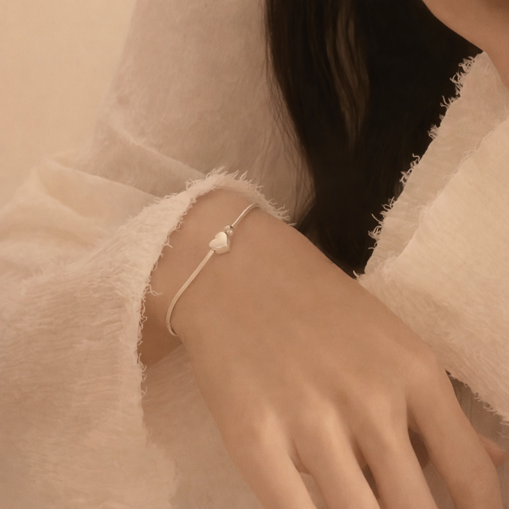 Sølv hjertearmbånd S925 – minimalistisk justerbart armbånd, elegant smykke, perfekt gave til henne