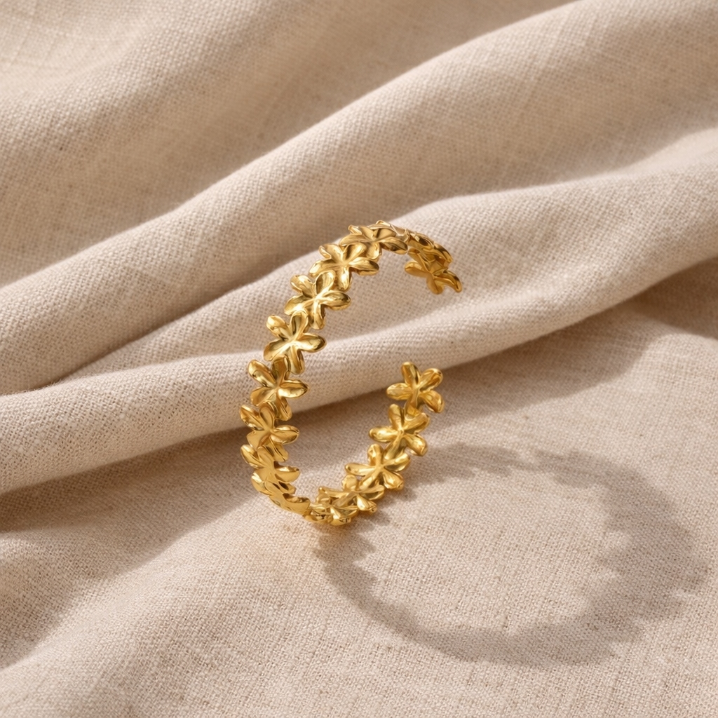 Blomsterarmbånd i Gullfarget Stål – Justerbar Armring for Dame