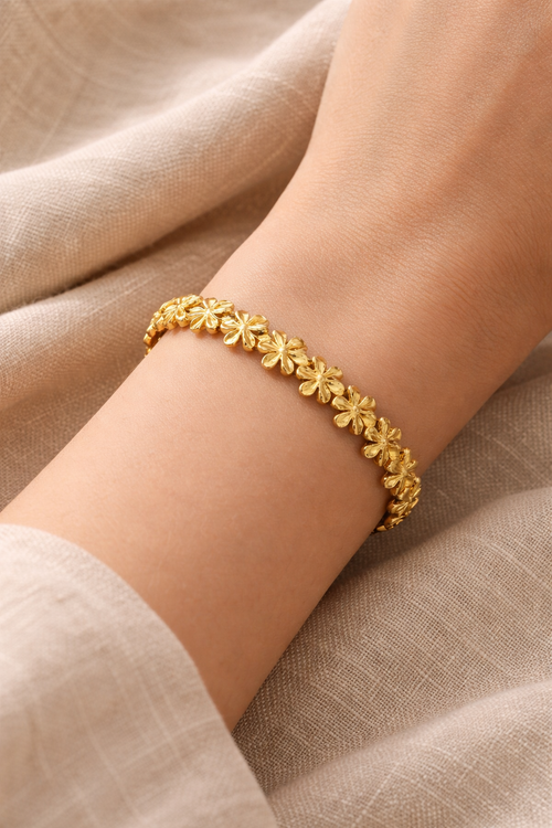 Blomsterarmbånd i Gullfarget Stål – Justerbar Armring for Dame