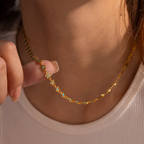 Daisy Gold Set – Halskjede og armbånd i gullbelagt rustfritt stål