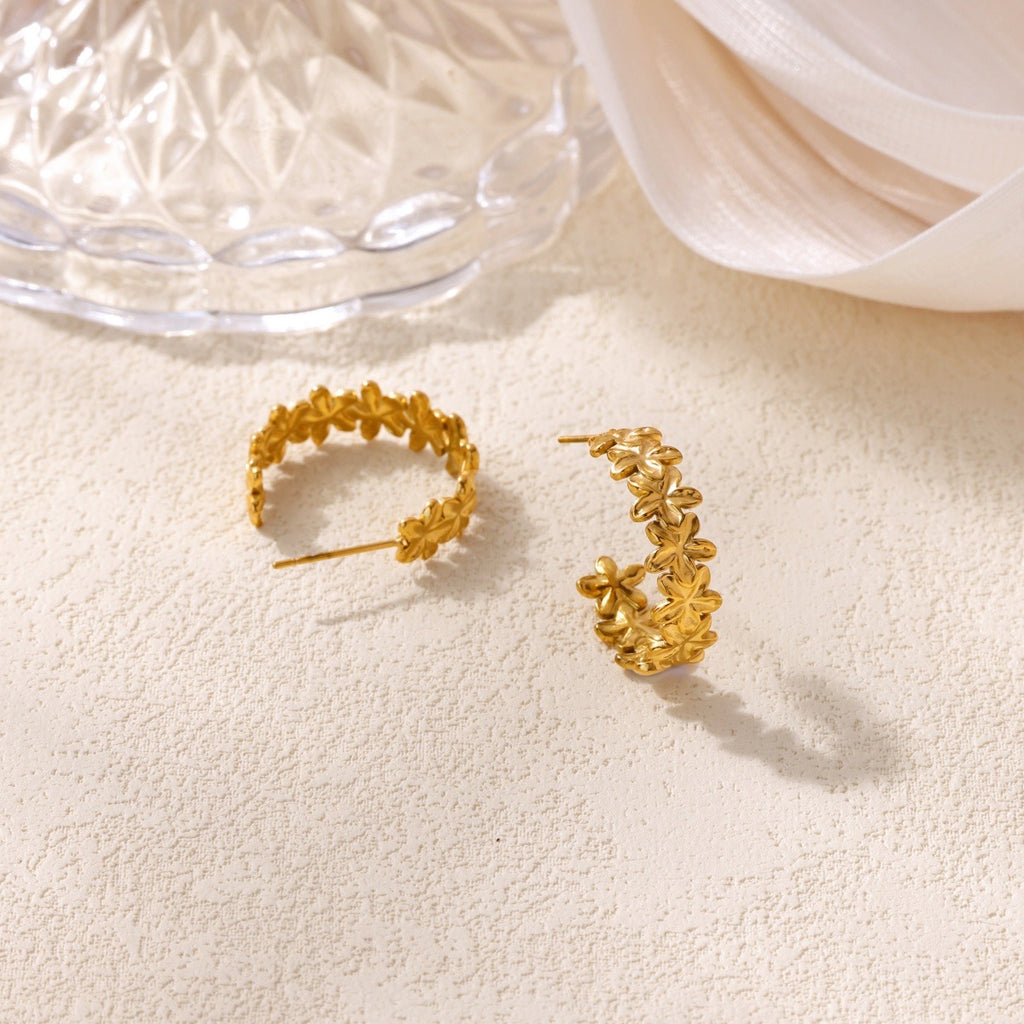 🌼 Golden Bloom  Set  Tre deler – én tidløs eleganse
