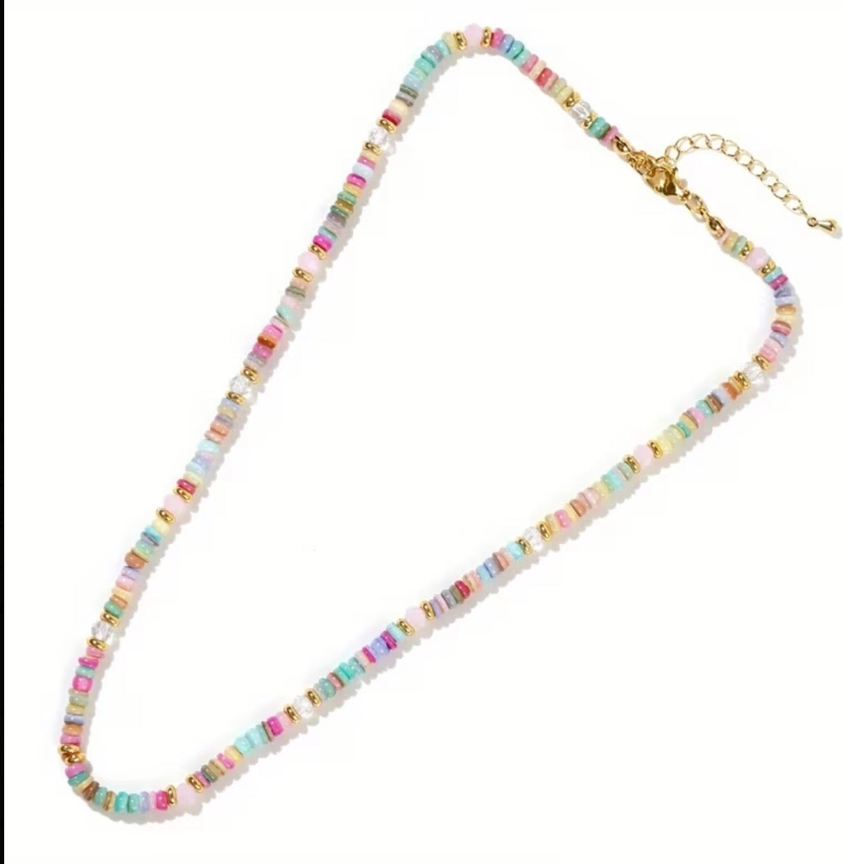 ✨ Pastell Aura Håndlaget perlekjede i myke pastelltoner med subtile gullfargede detaljer.