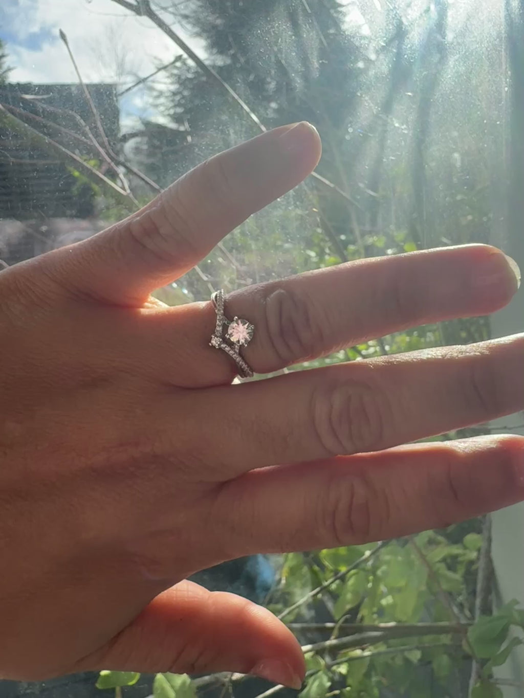 Aurora Moissanite Solitærring i 925 Sølv – 0.5 ct | GlitzGlow