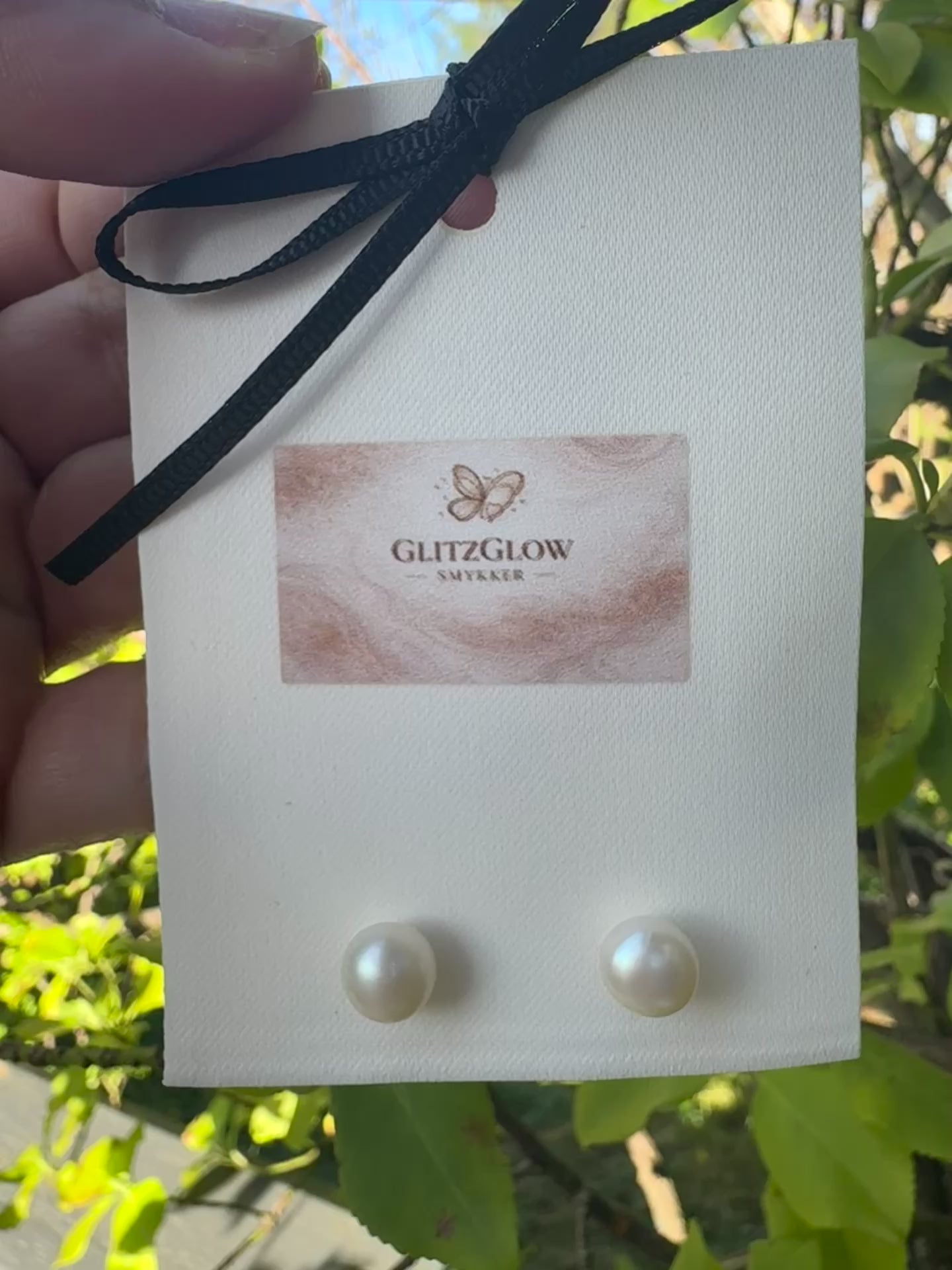 Elegante perleøredobber i sølv 925
 i sølv 925 – GlitzGlow Atelier