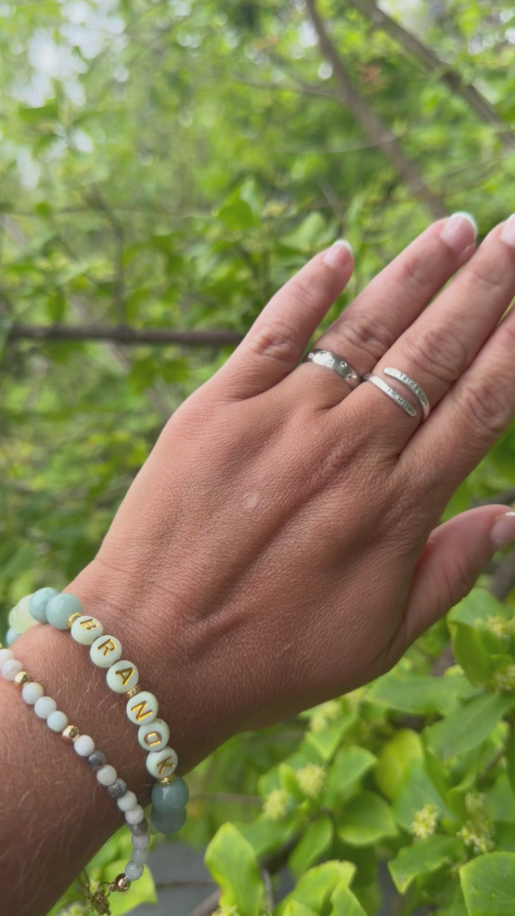 BRA-NOK– Håndlaget armbåndsett med Jade og naturlige steiner