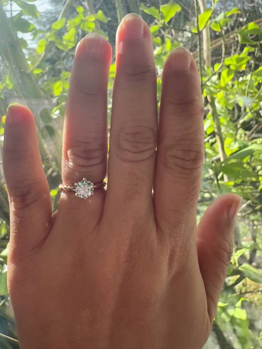 Aurora Moissanite Ring i Sølv med 18k Roségullbelegg