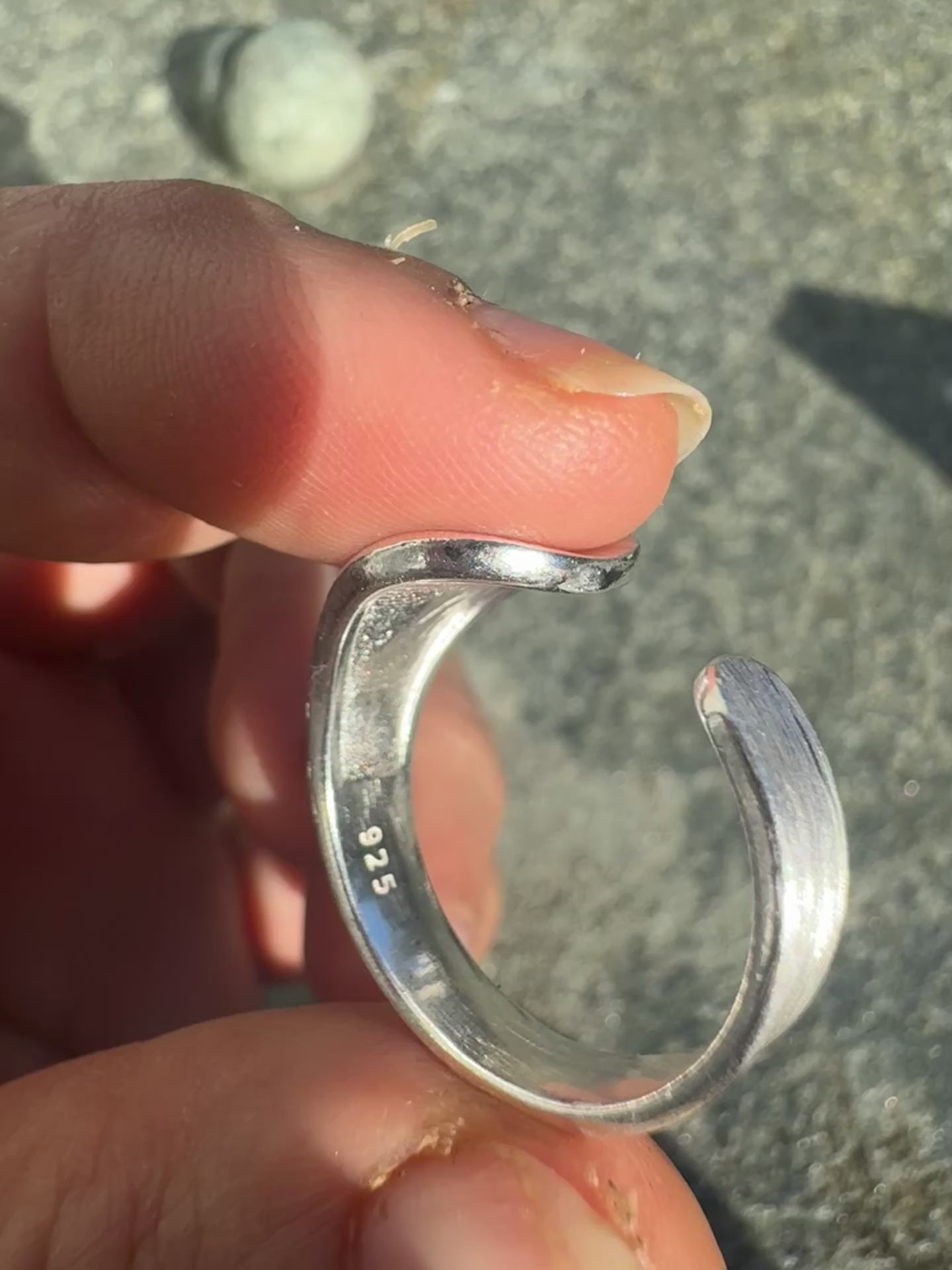 Sølvring 925 – Justerbar Ring med Unikt Design